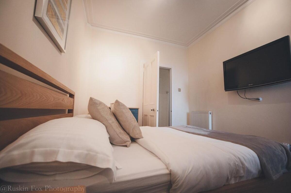 Prime 2 Bedroom City Centre Apt Aberdeen Bagian luar foto