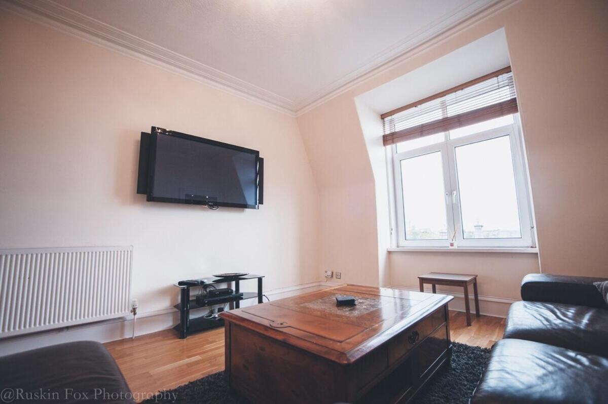 Prime 2 Bedroom City Centre Apt Aberdeen Bagian luar foto