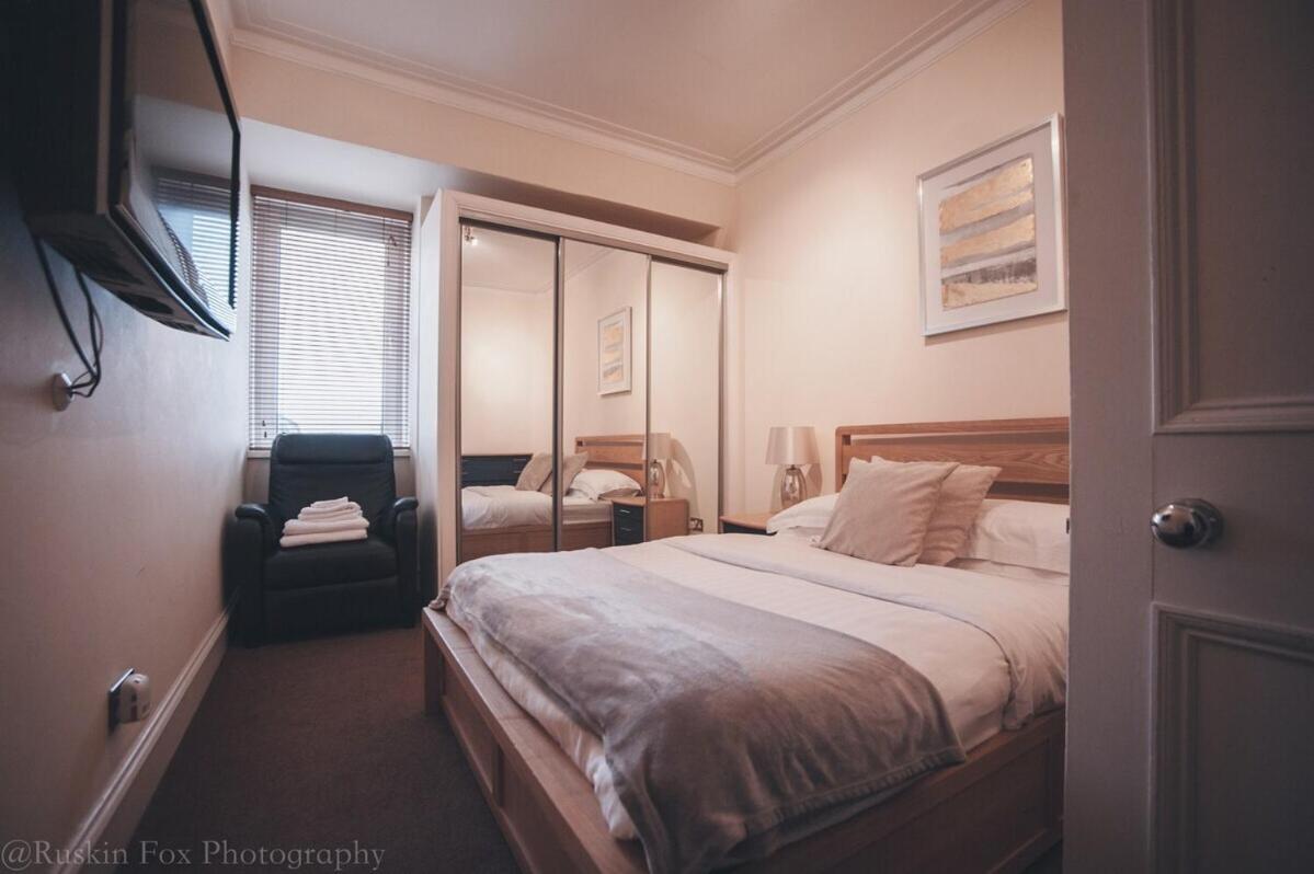 Prime 2 Bedroom City Centre Apt Aberdeen Bagian luar foto